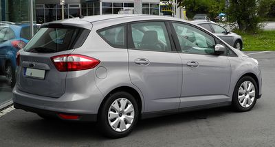 Автостекла Ford C-MAX II c установкой в Москве